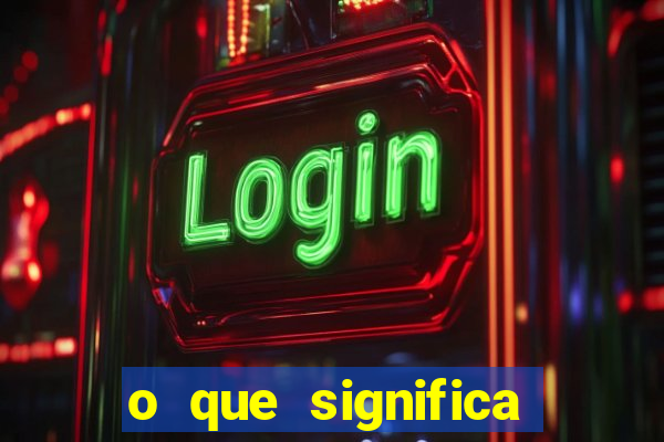 o que significa quando a luz acende sozinha
