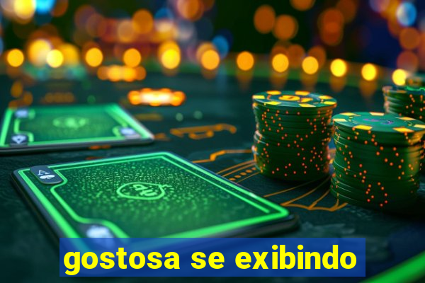 gostosa se exibindo