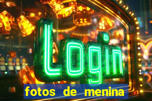 fotos de menina cacheada no espelho