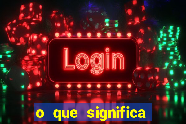 o que significa sonhar dobrando roupas