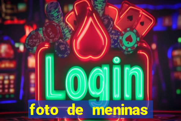 foto de meninas cacheadas no espelho