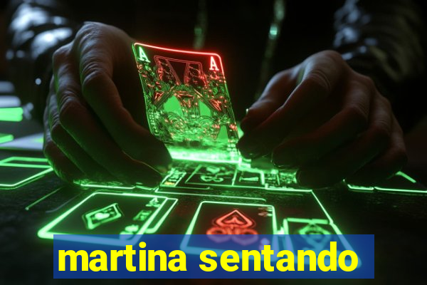 martina sentando