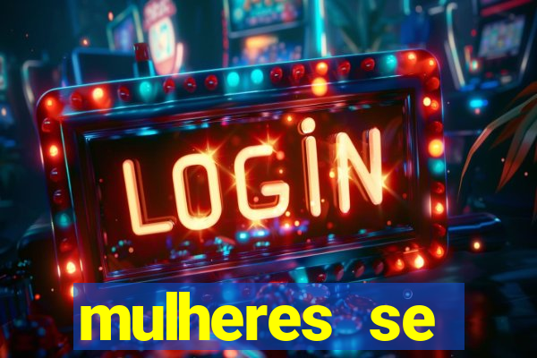 mulheres se exibindo ao vivo